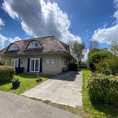 Holiday Beach House Хеллевутслёйс Экстерьер фото