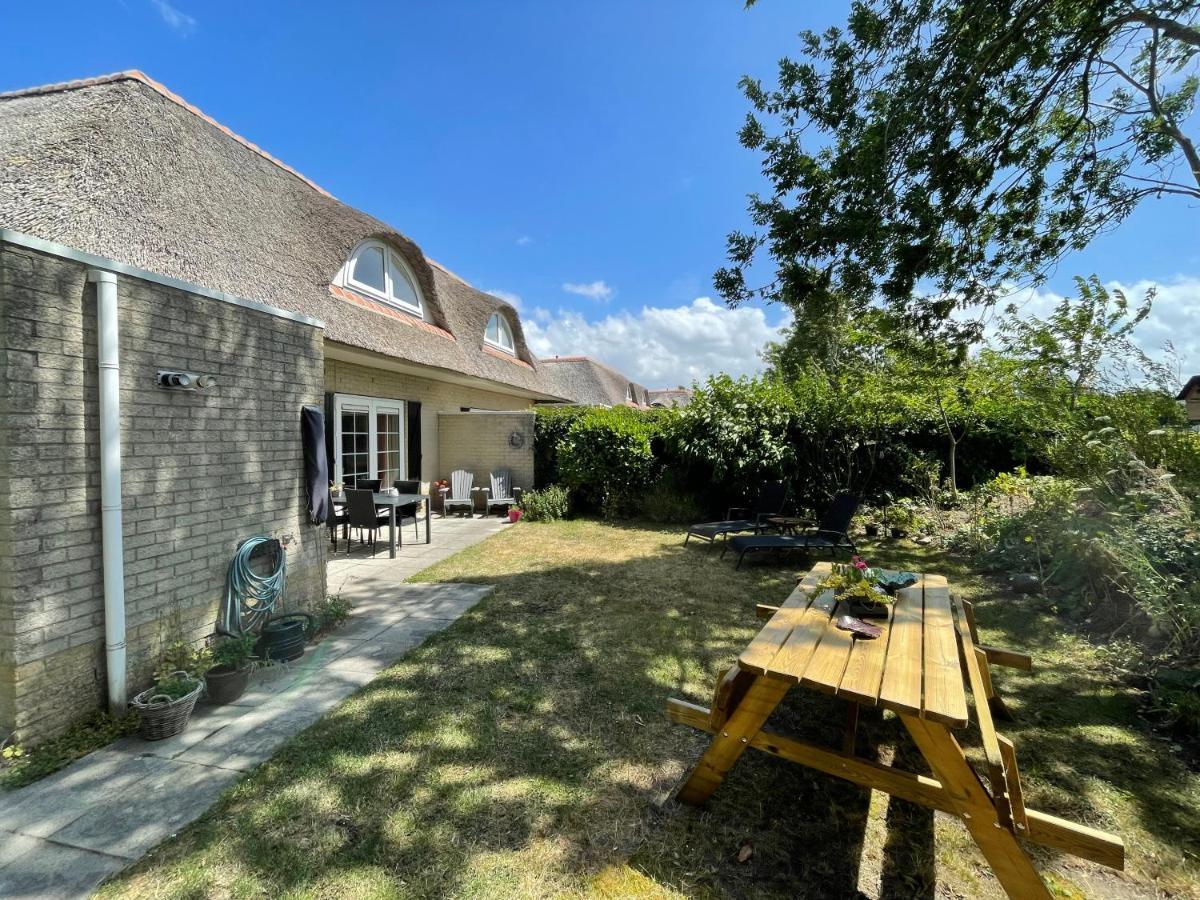 Holiday Beach House Хеллевутслёйс Экстерьер фото